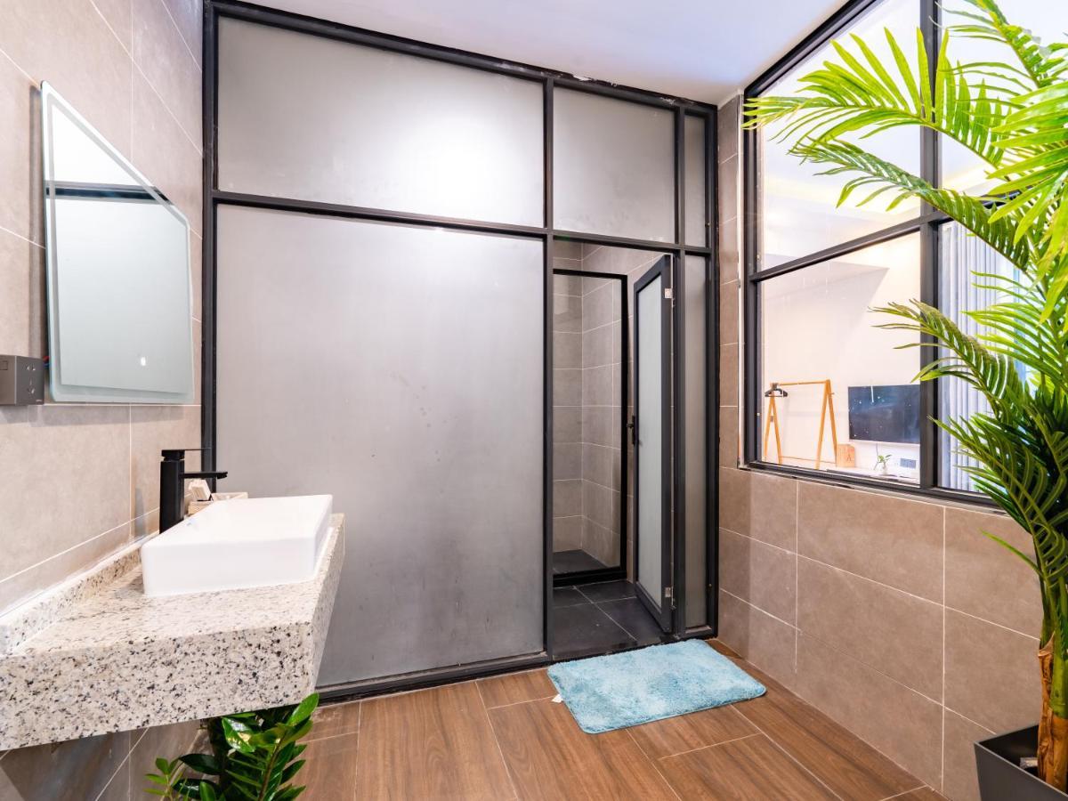 Beihai Silver Beach Yintai Time Seaview Villa Hotel Bagian luar foto