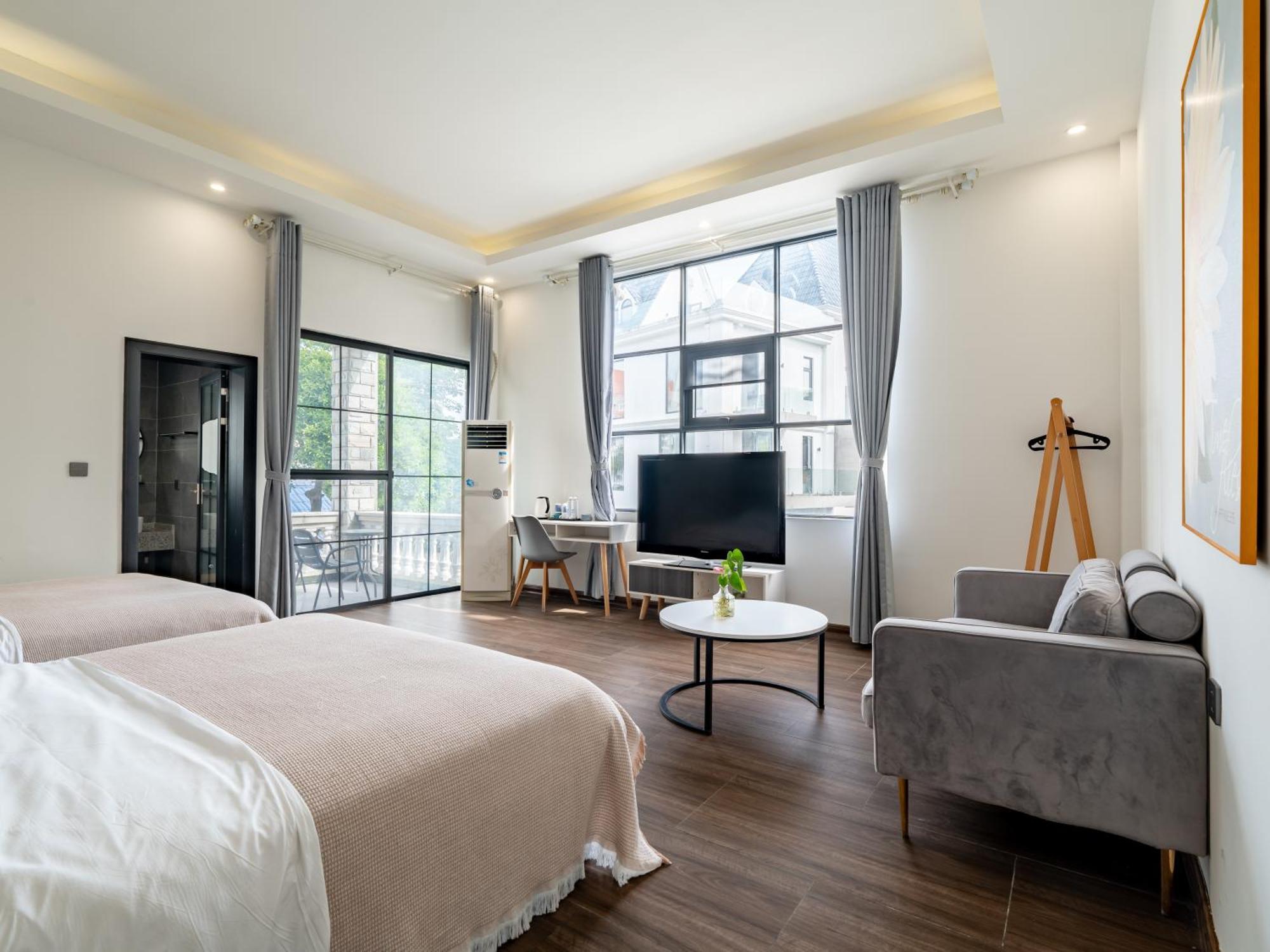 Beihai Silver Beach Yintai Time Seaview Villa Hotel Bagian luar foto